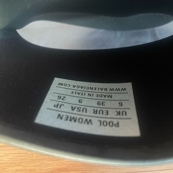 SLE!!!!New Balenciaga Paris logo‎ pool slides size USA 39 - Picture 4 of 5